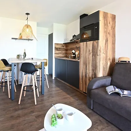 Apartment Village Cap Esterel - L'esquinade-105 By Interhome